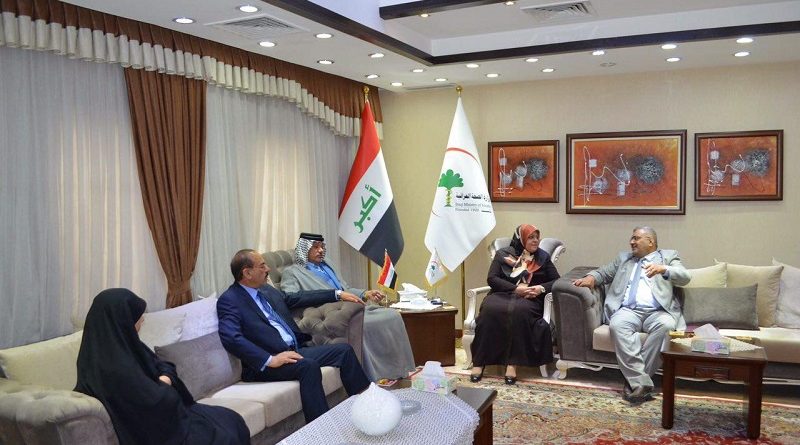 النائبة بان دوش ووزير حقوق الانسان السابق يلتقيان وزيرة الصحة ببغداد