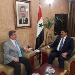 رئيس لجنة العلاقات الخارجية يسلم السفير السوري دعوة رسمية لحضور الاجتماع التشاوري للدول المجاورة