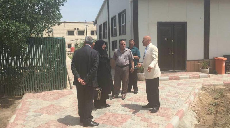 النائبة حمدية الحسيني تزور كلية الصيدلة بجامعة بابل