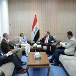 رئيس لجنة العلاقات الخارجية يلتقي وفدا من السفارة الامريكية في بغداد