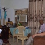 النائب الدكتور احمد الشيخ علي يلتقي عدداَ من المواطنين في مكتبه الخاص بـ ذي قار 