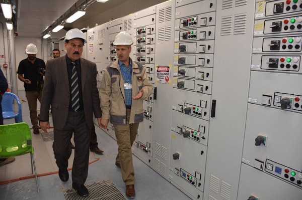 النائب سالم المسلماوي يزور محطة كهرباء الحلة